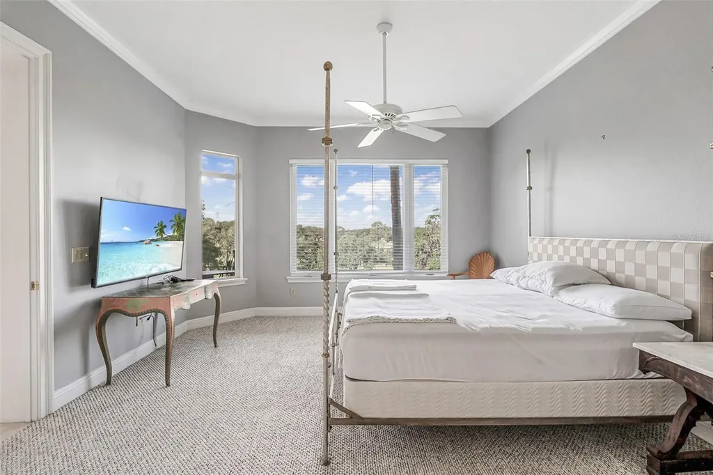 901 Camino Real Boulevard Howey In The Hills FL 34737
