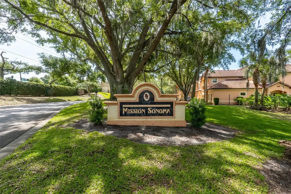 901 Camino Real Boulevard Howey In The Hills FL 34737