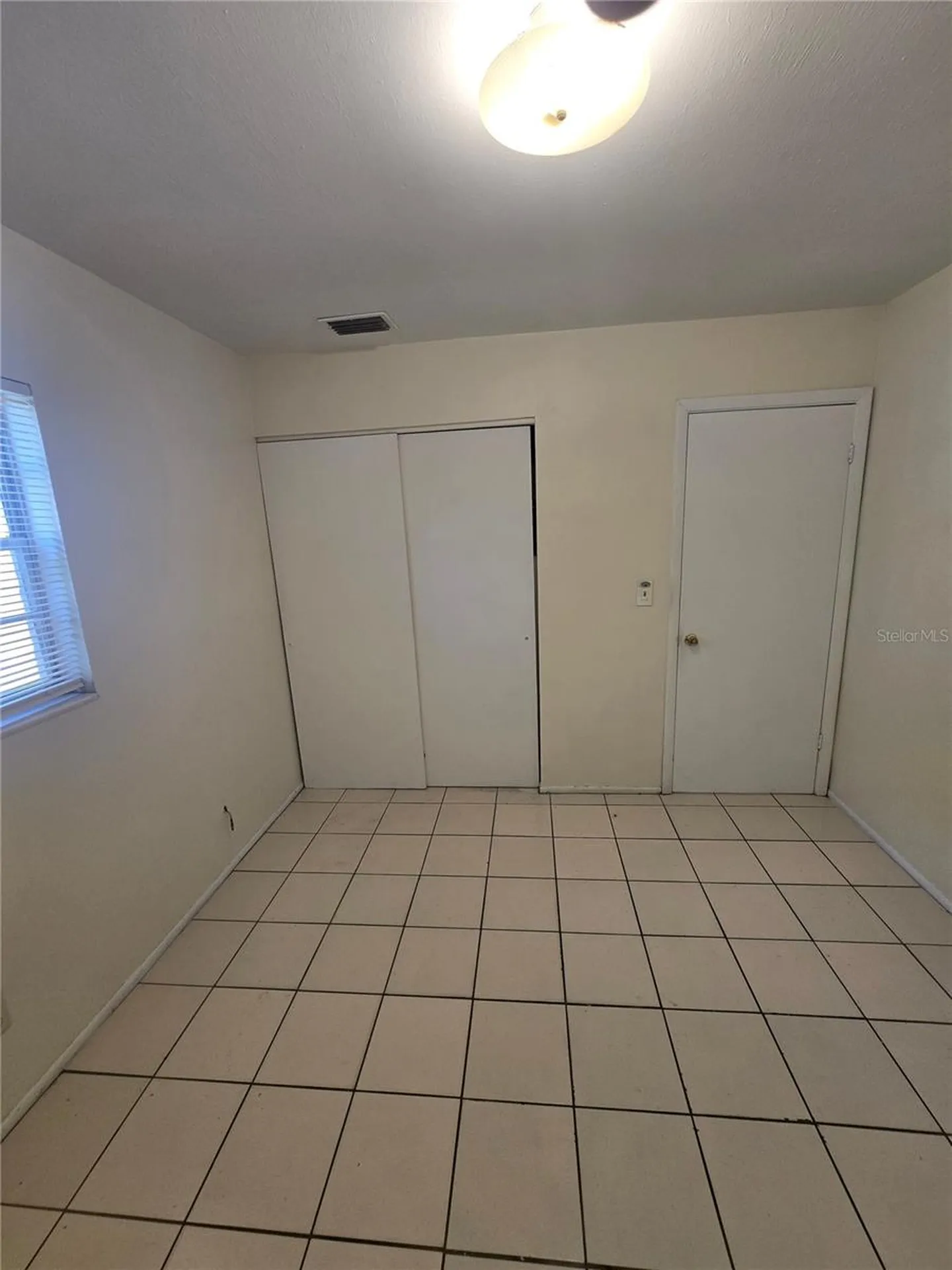 1109 E Seneca Avenue Tampa FL 33612