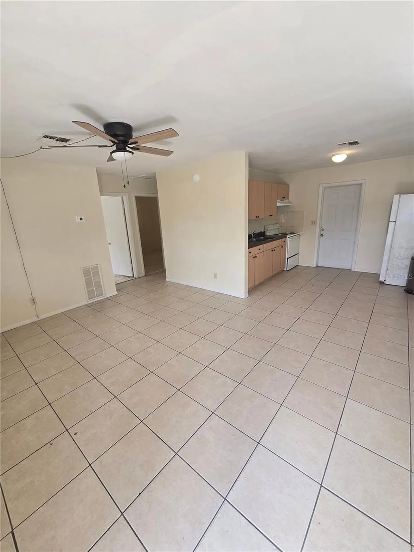 1109 E Seneca Avenue Tampa FL 33612
