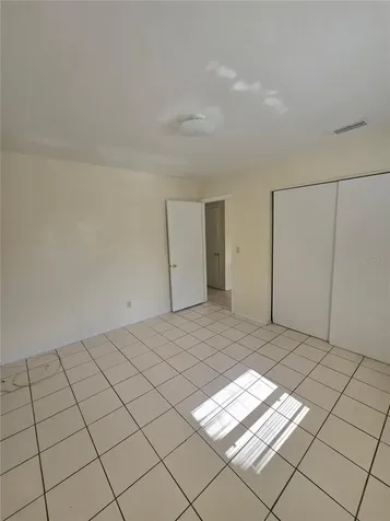 1109 E Seneca Avenue Tampa FL 33612