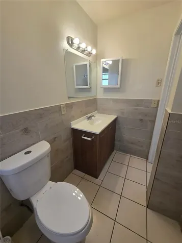 1109 E Seneca Avenue Tampa FL 33612