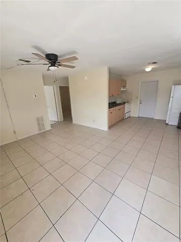 1109 E Seneca Avenue Tampa FL 33612