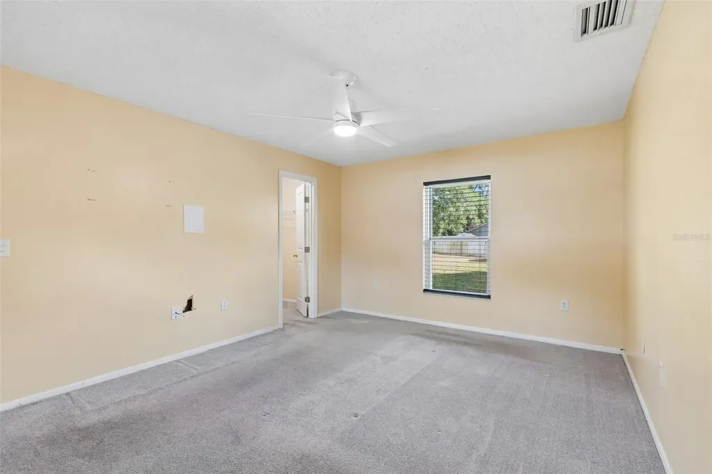 8445 N River Dune Street Tampa FL 33617