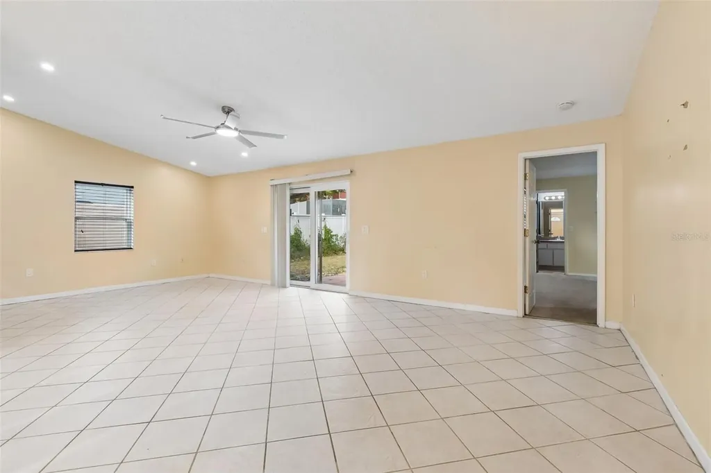 8445 N River Dune Street Tampa FL 33617