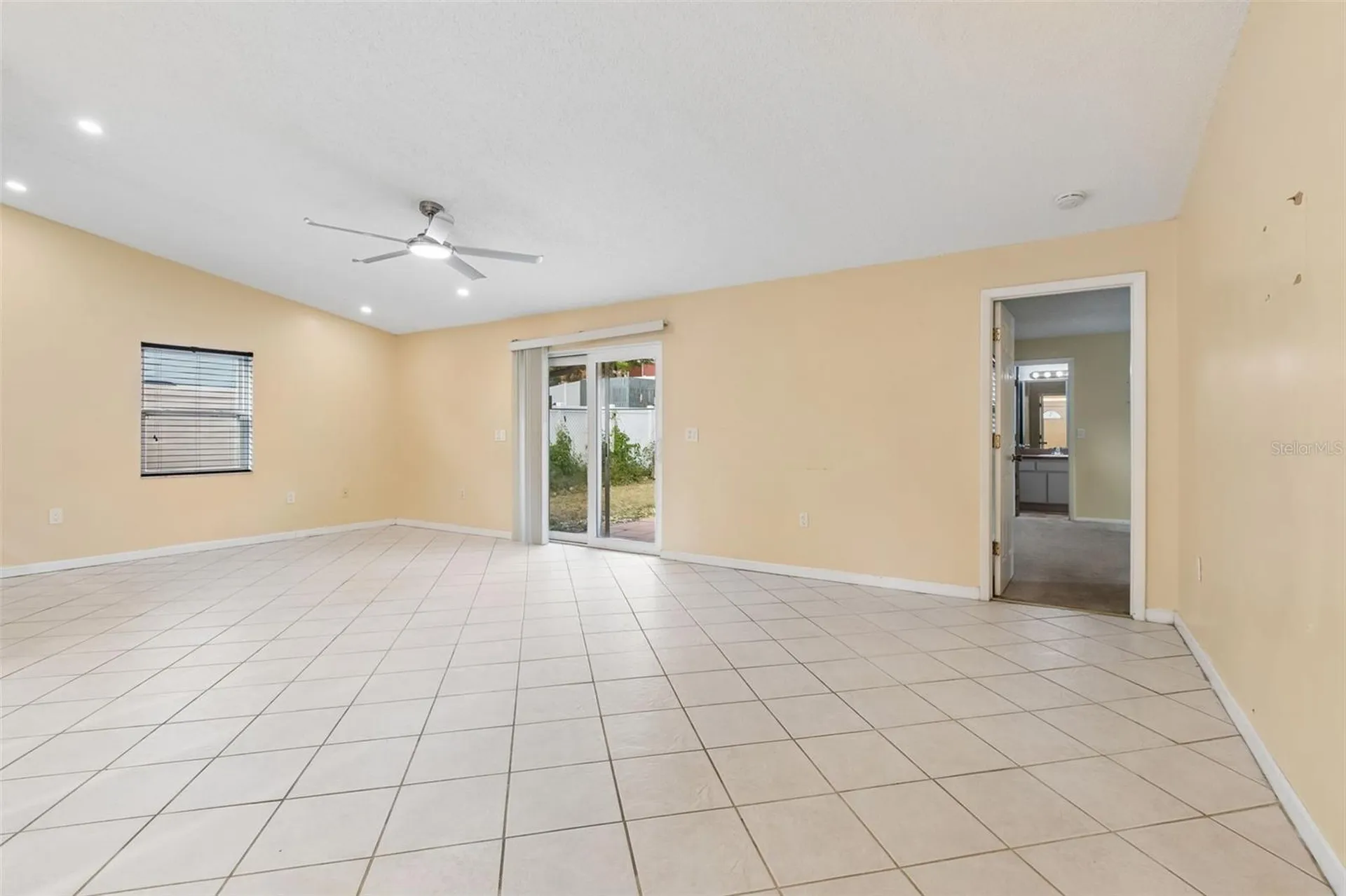8445 N River Dune Street Tampa FL 33617