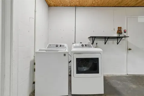 8445 N River Dune Street Tampa FL 33617