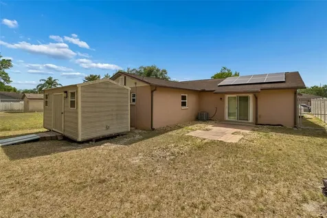 8445 N River Dune Street Tampa FL 33617