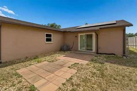 8445 N River Dune Street Tampa FL 33617