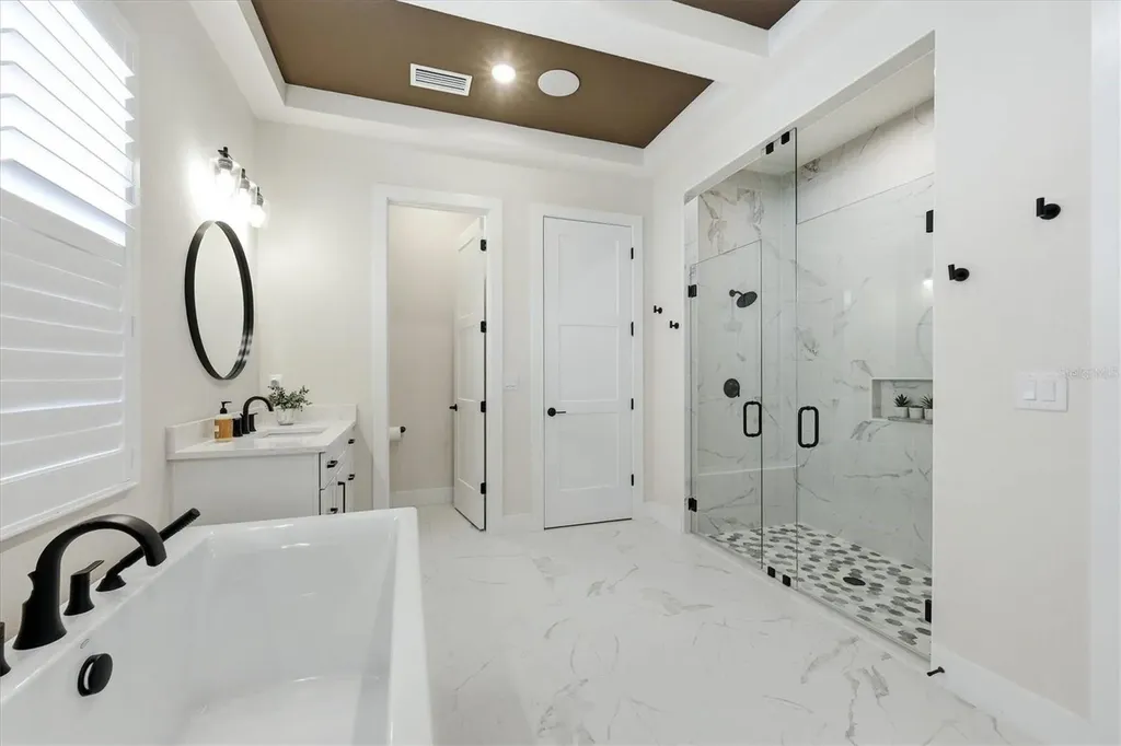 8532 Beechlake Court Sarasota FL 34240