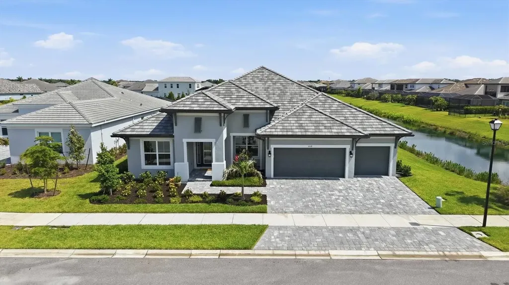 8532 Beechlake Court Sarasota FL 34240
