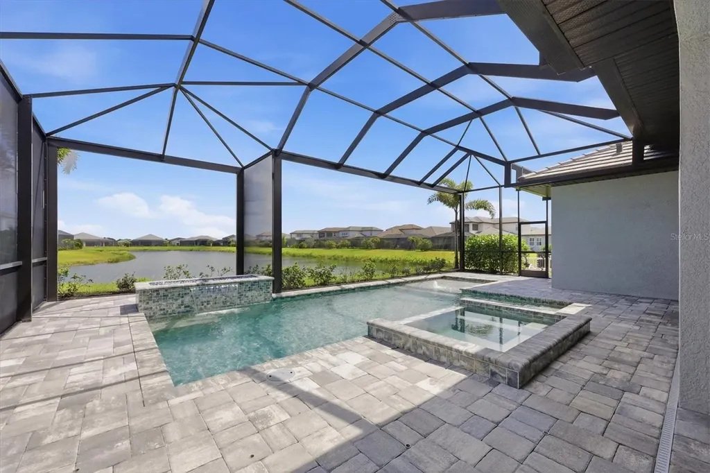 8532 Beechlake Court Sarasota FL 34240