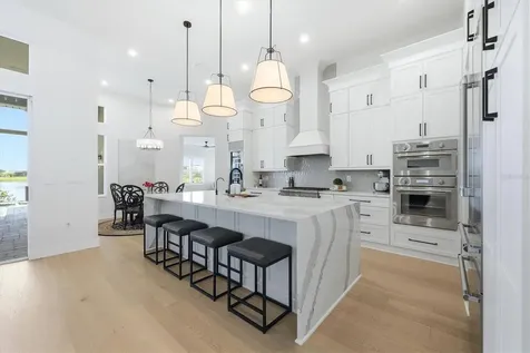 8532 Beechlake Court Sarasota FL 34240