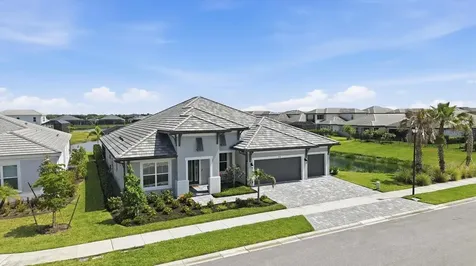 8532 Beechlake Court Sarasota FL 34240