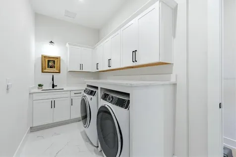 8532 Beechlake Court Sarasota FL 34240