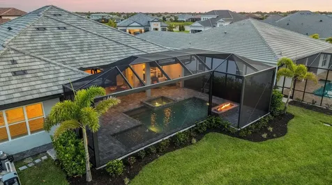 8532 Beechlake Court Sarasota FL 34240