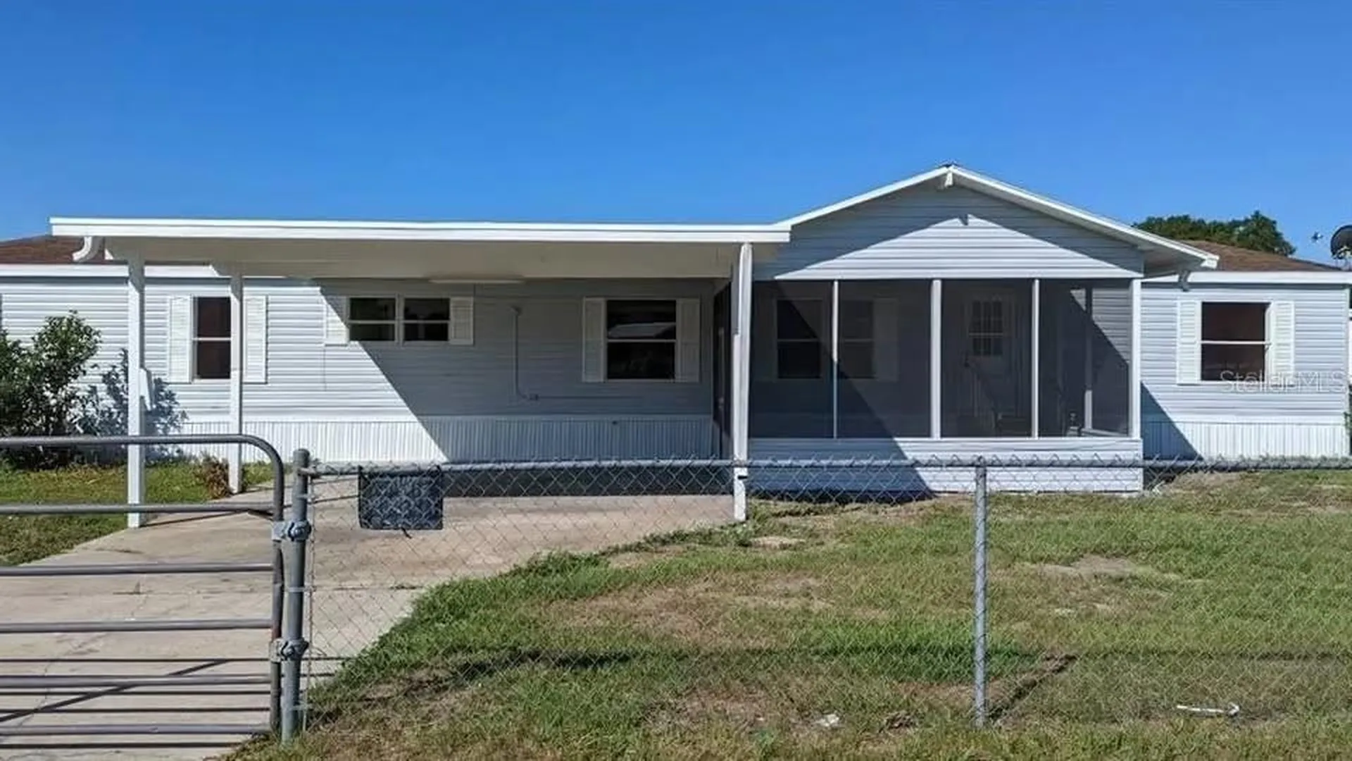 4300 Meadow Ridge Avenue Mulberry FL 33860