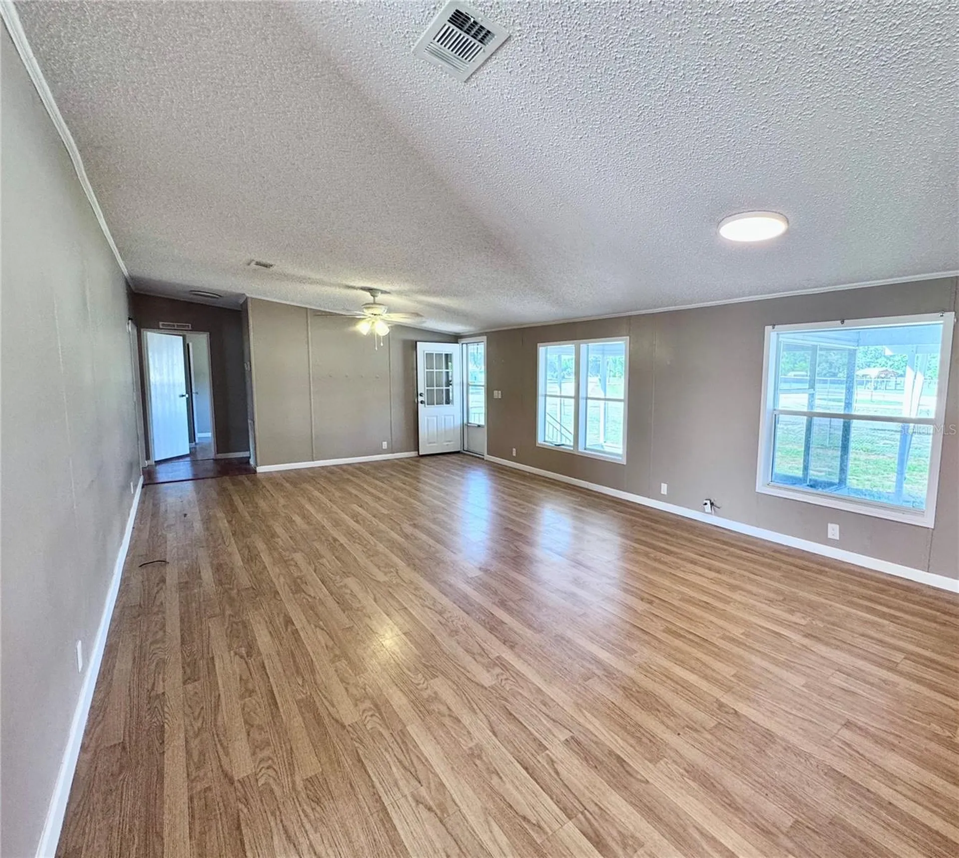 4300 Meadow Ridge Avenue Mulberry FL 33860