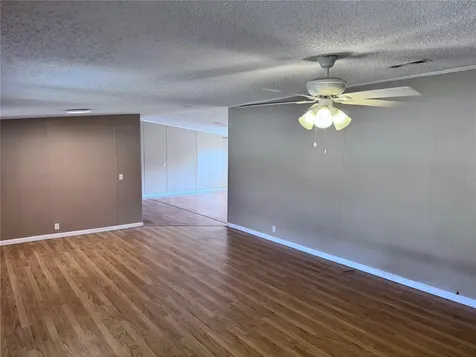 4300 Meadow Ridge Avenue Mulberry FL 33860