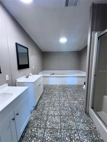 4300 Meadow Ridge Avenue Mulberry FL 33860