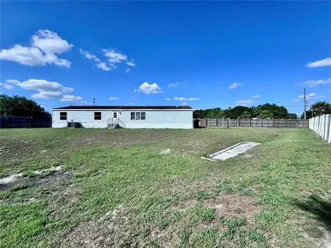 4300 Meadow Ridge Avenue Mulberry FL 33860