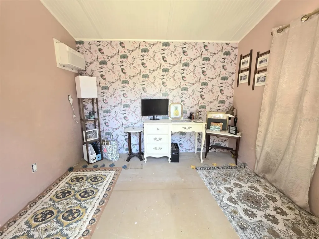 2827 9th Avenue N St Petersburg FL 33713