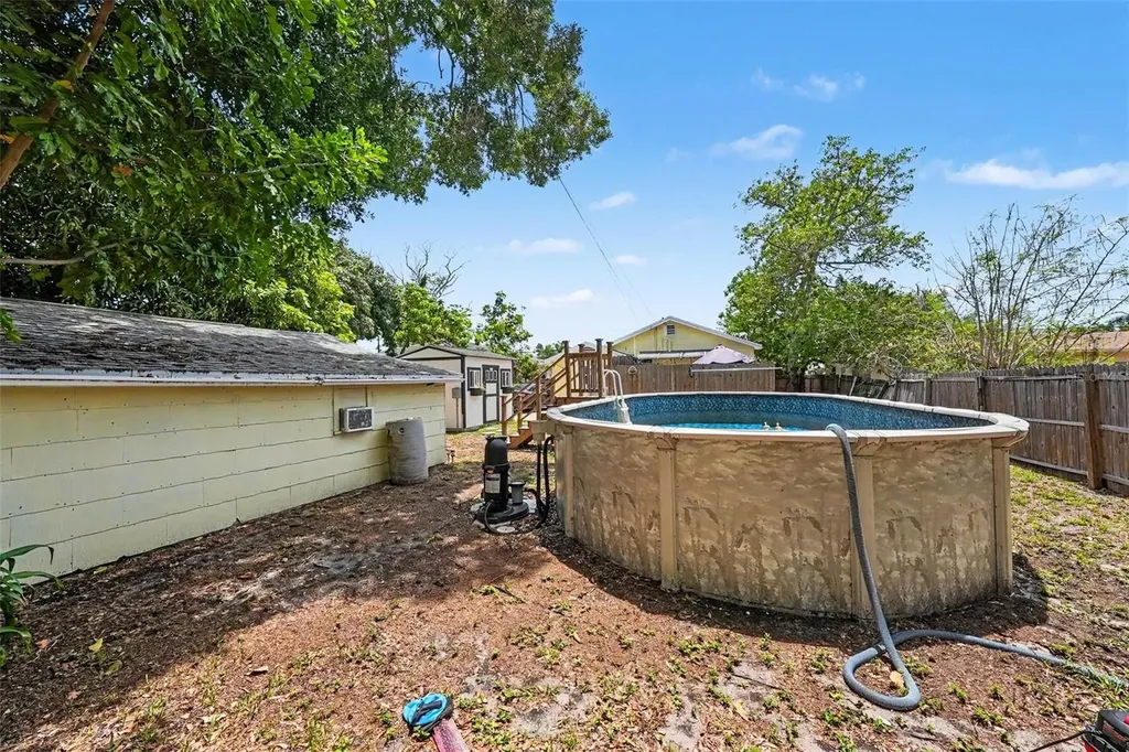 2827 9th Avenue N St Petersburg FL 33713