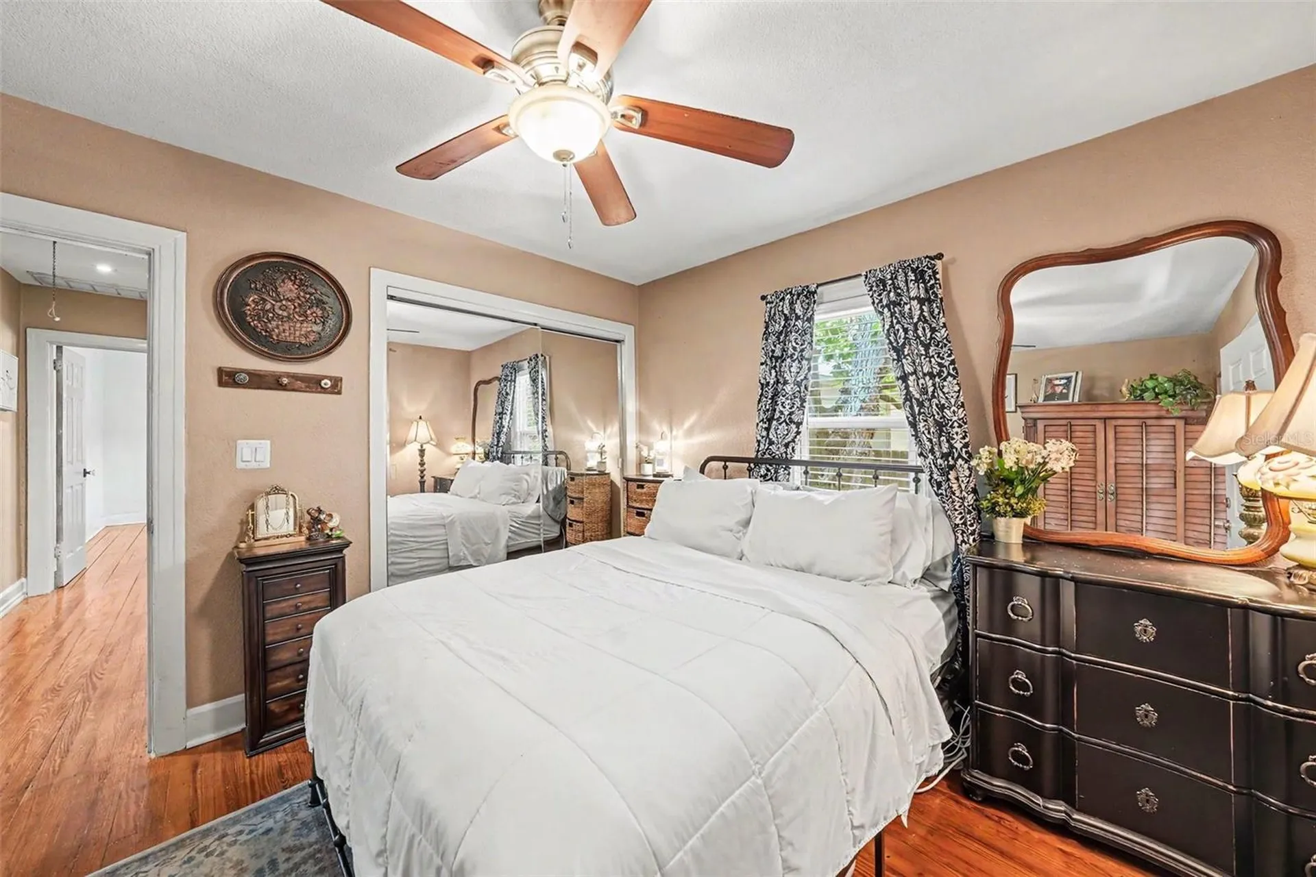 2827 9th Avenue N St Petersburg FL 33713