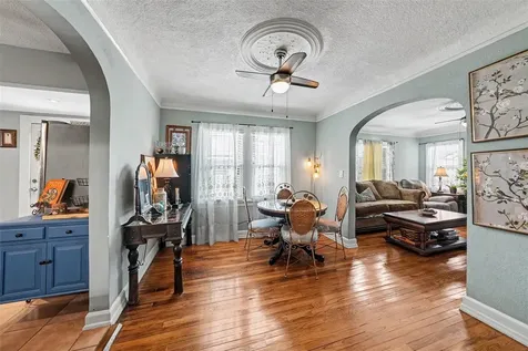 2827 9th Avenue N St Petersburg FL 33713