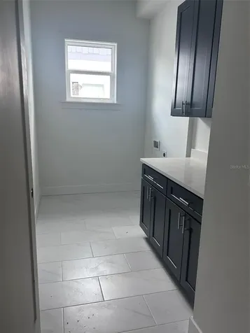 1525 29th Avenue N St Petersburg FL 33704