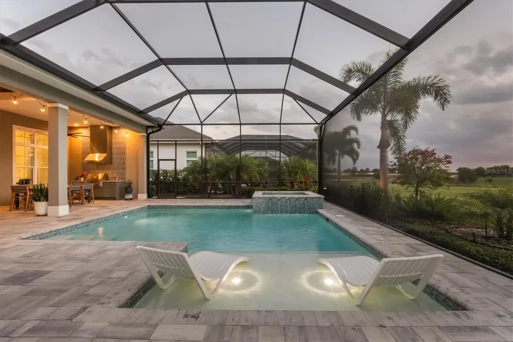 8254 Pavia Way Lakewood Ranch FL 34202