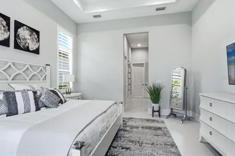 8254 Pavia Way Lakewood Ranch FL 34202