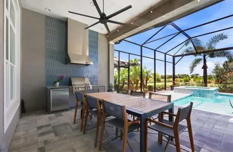 8254 Pavia Way Lakewood Ranch FL 34202