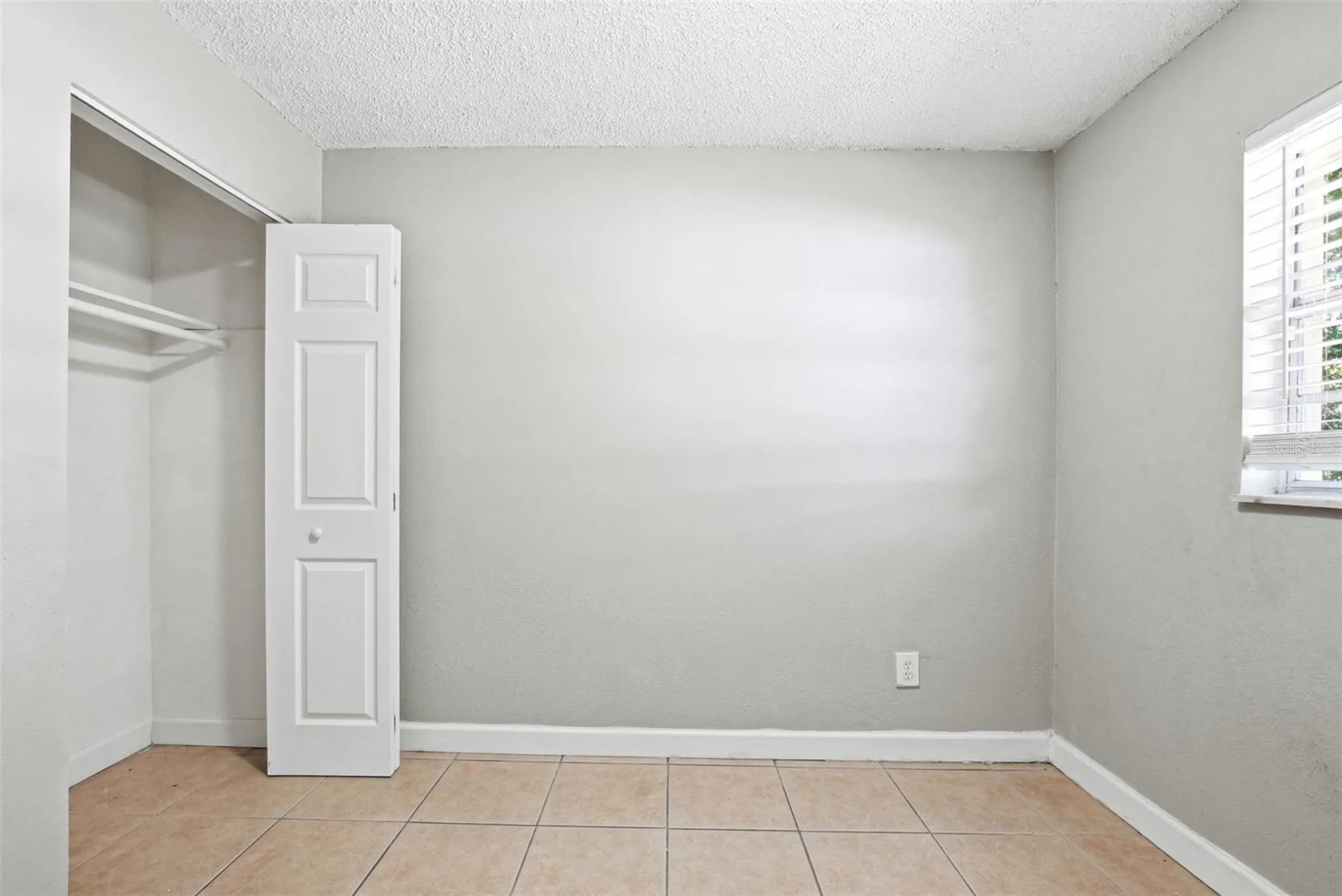 1729 Flores Court Orlando FL 32811