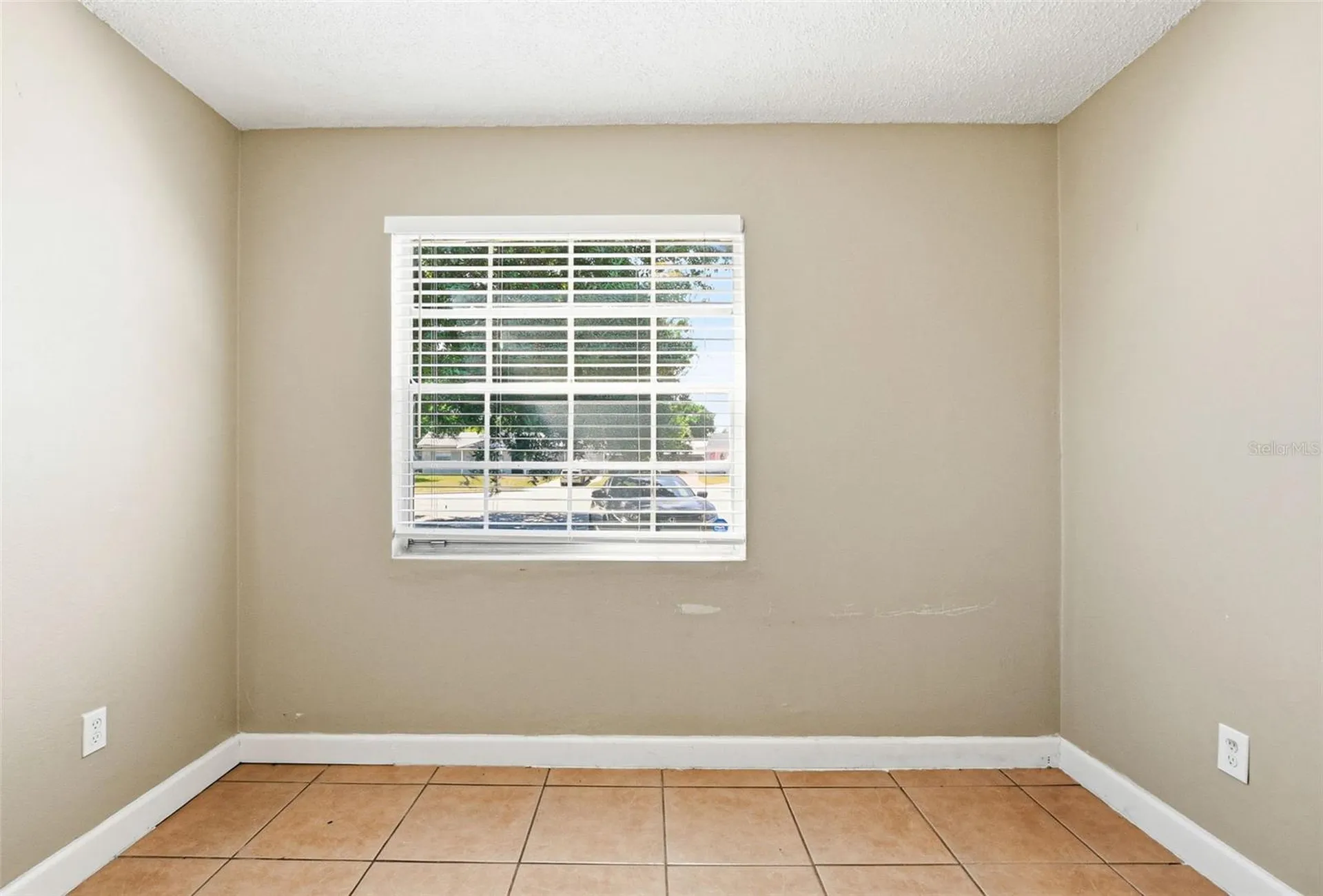 1729 Flores Court Orlando FL 32811