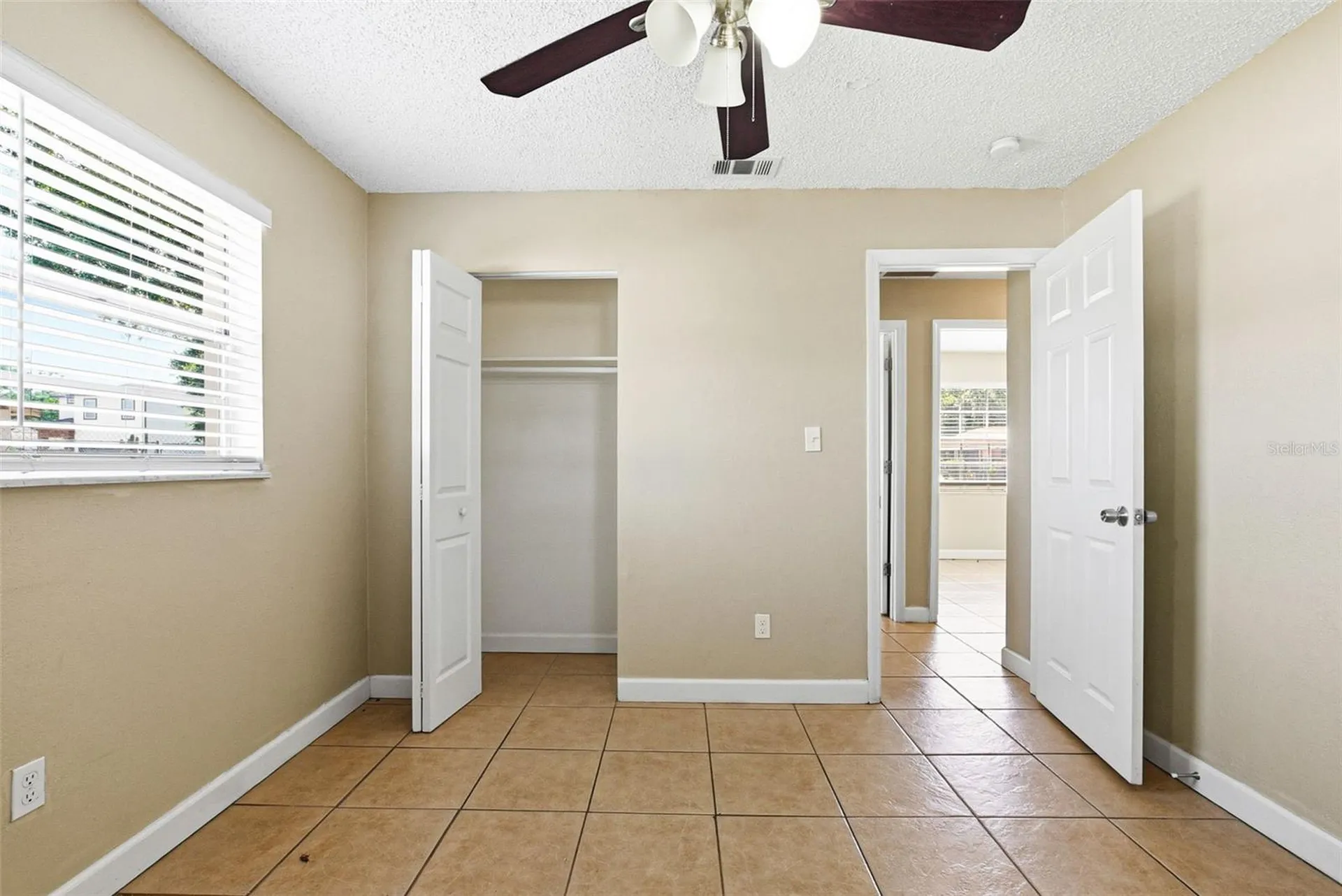 1729 Flores Court Orlando FL 32811