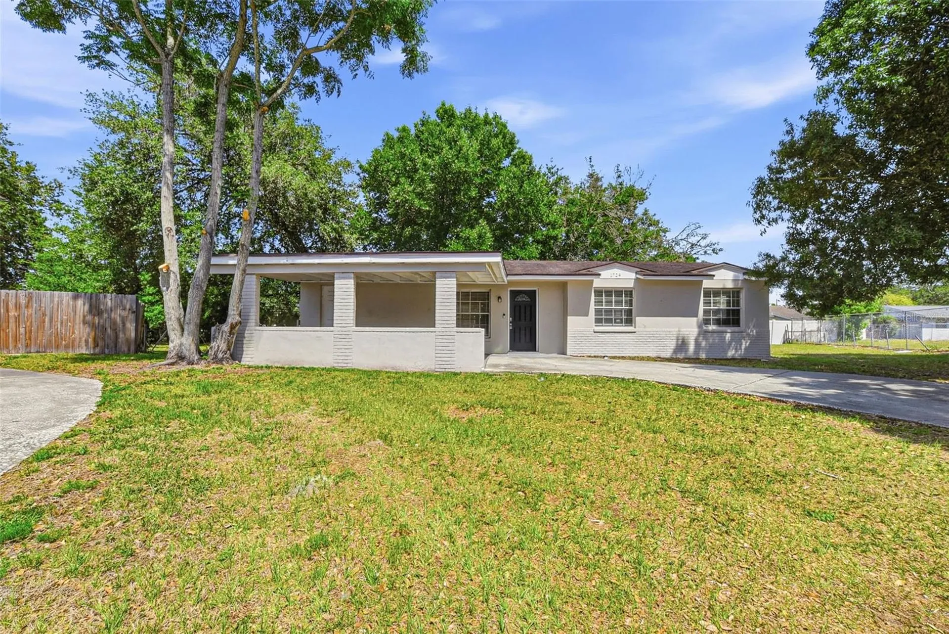 1729 Flores Court Orlando FL 32811