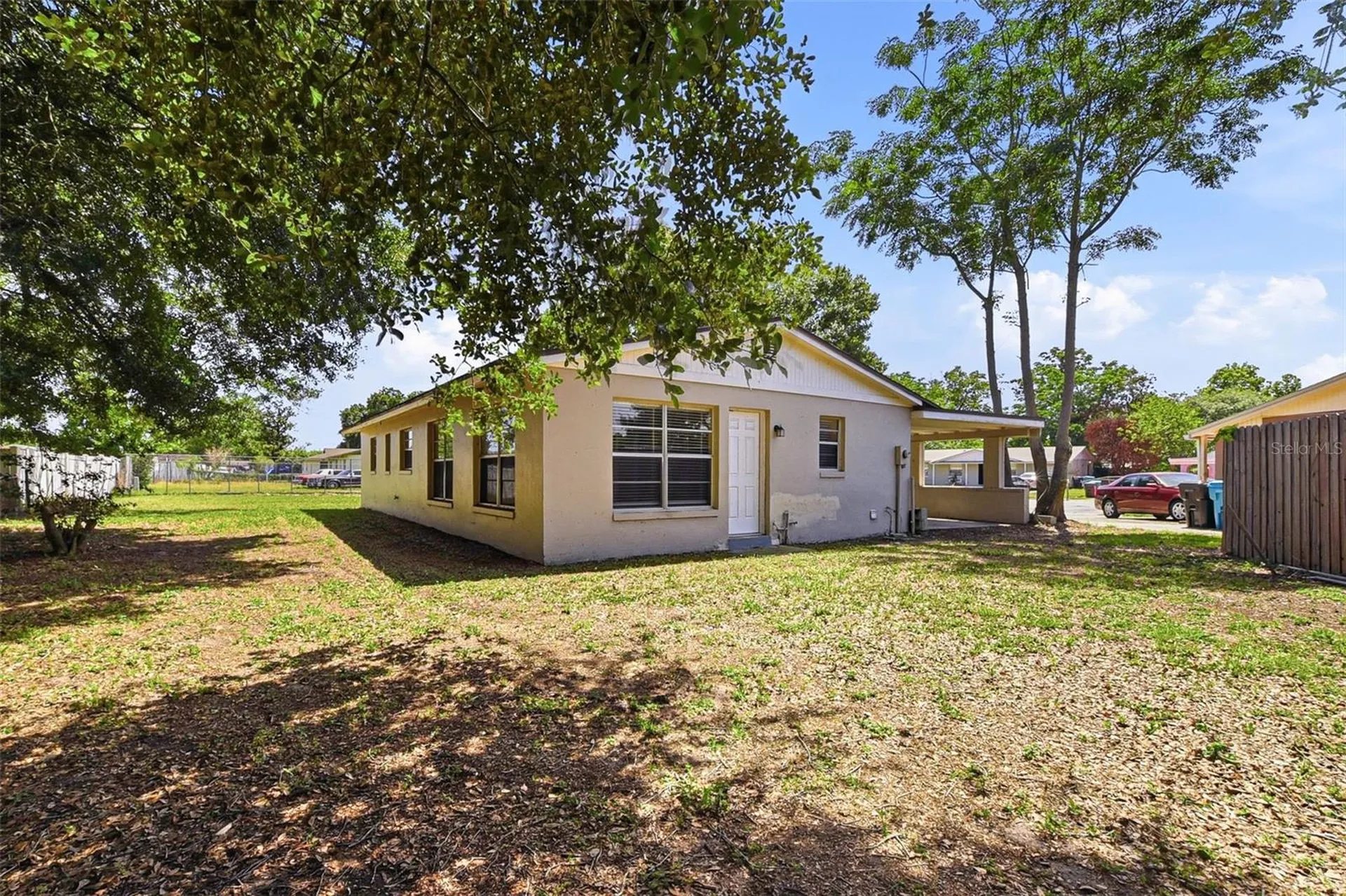 1729 Flores Court Orlando FL 32811