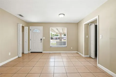 1729 Flores Court Orlando FL 32811