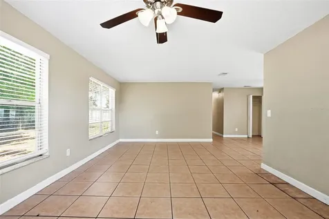 1729 Flores Court Orlando FL 32811