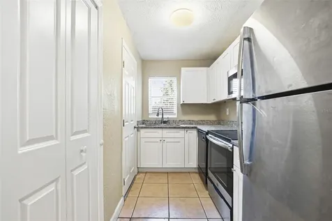 1729 Flores Court Orlando FL 32811