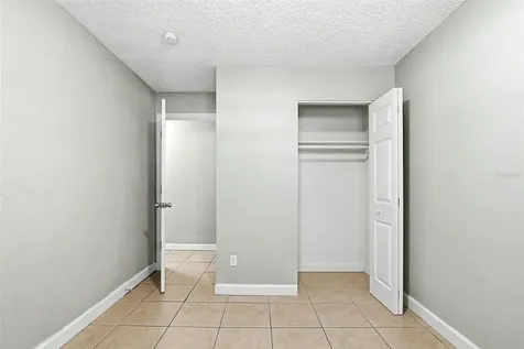 1729 Flores Court Orlando FL 32811