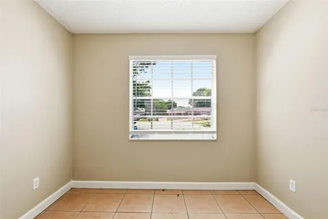 1729 Flores Court Orlando FL 32811