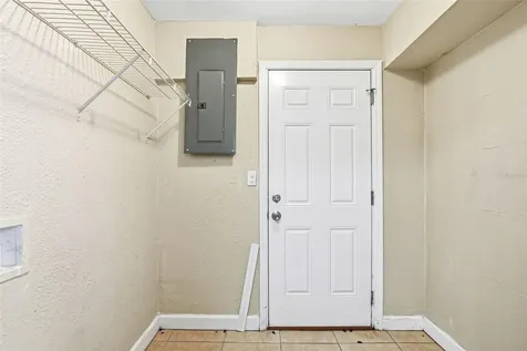 1729 Flores Court Orlando FL 32811
