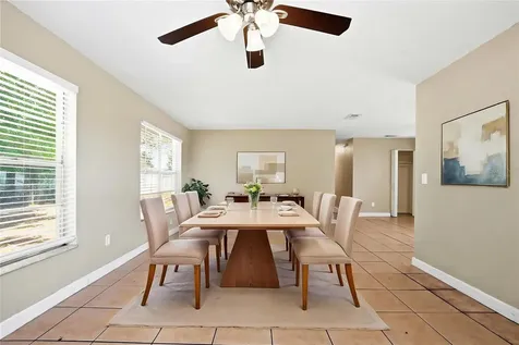 1729 Flores Court Orlando FL 32811