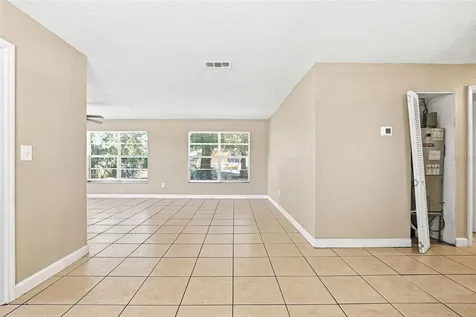 1729 Flores Court Orlando FL 32811