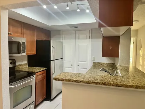 10200 Gandy Boulevard N St Petersburg FL 33702