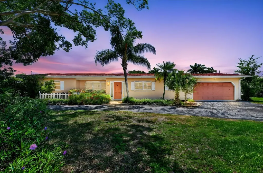 6100 Hollywood Boulevard Sarasota FL 34231