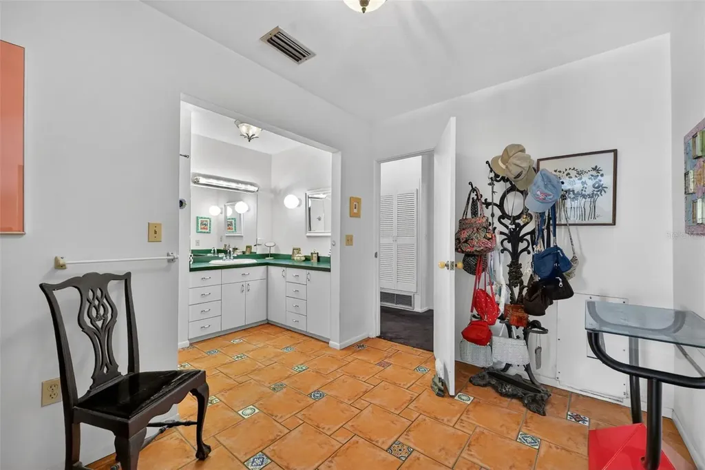 6100 Hollywood Boulevard Sarasota FL 34231