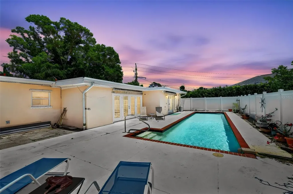 6100 Hollywood Boulevard Sarasota FL 34231